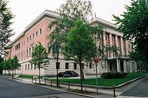 Grosser Tiergarten in Berlin, Botschaftsviertel Tiergarten, italienische Botschaft, le Parc du Tiergarten à Berlin, le Quartier diplomatique du Tiergarten, l'ambassade d'Italie