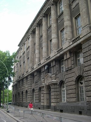 Office principal des Télégrammes, Haupttelegraphenamt