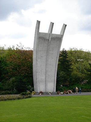 Mémorial du Pont aérien, Luftbrückendenkmal