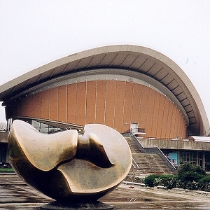 Large Divided Oval: Butterfly, Henry Moore